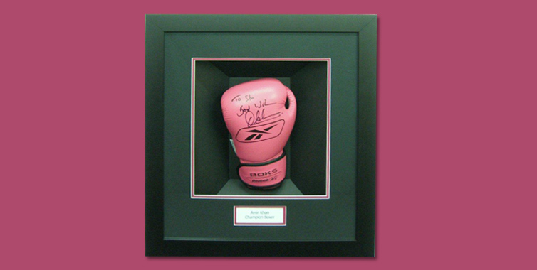 picture 3 bespoke picture framing 3d objects signed boxing glove sports memorabilia